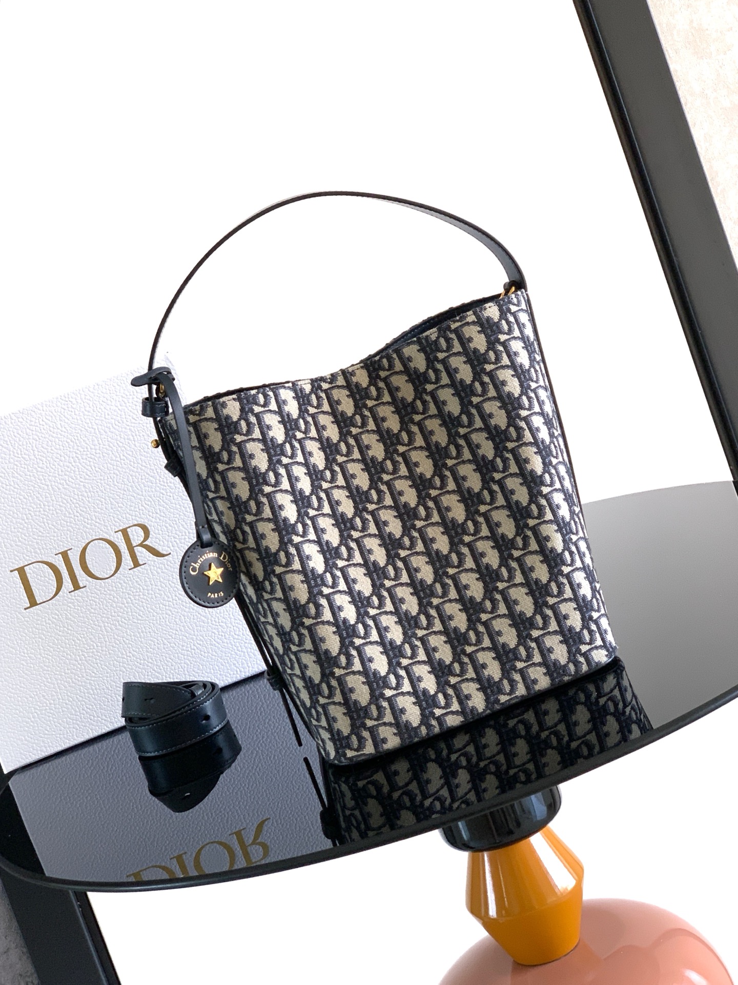 ディオール Diorstar スモール バケットバッグ ブルー オブリーク M2854UTZQ50 詳細画像 1