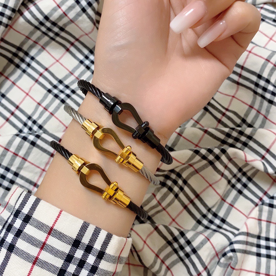 フレッド ステンレススチール ユニセックス バングル ブレスレット 詳細画像 1