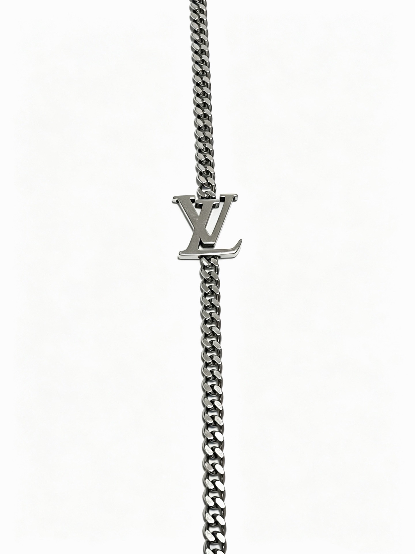 ルイ・ヴィトン ヴィンテージ チェーンネックレス LVロゴ シルバー 詳細画像 3