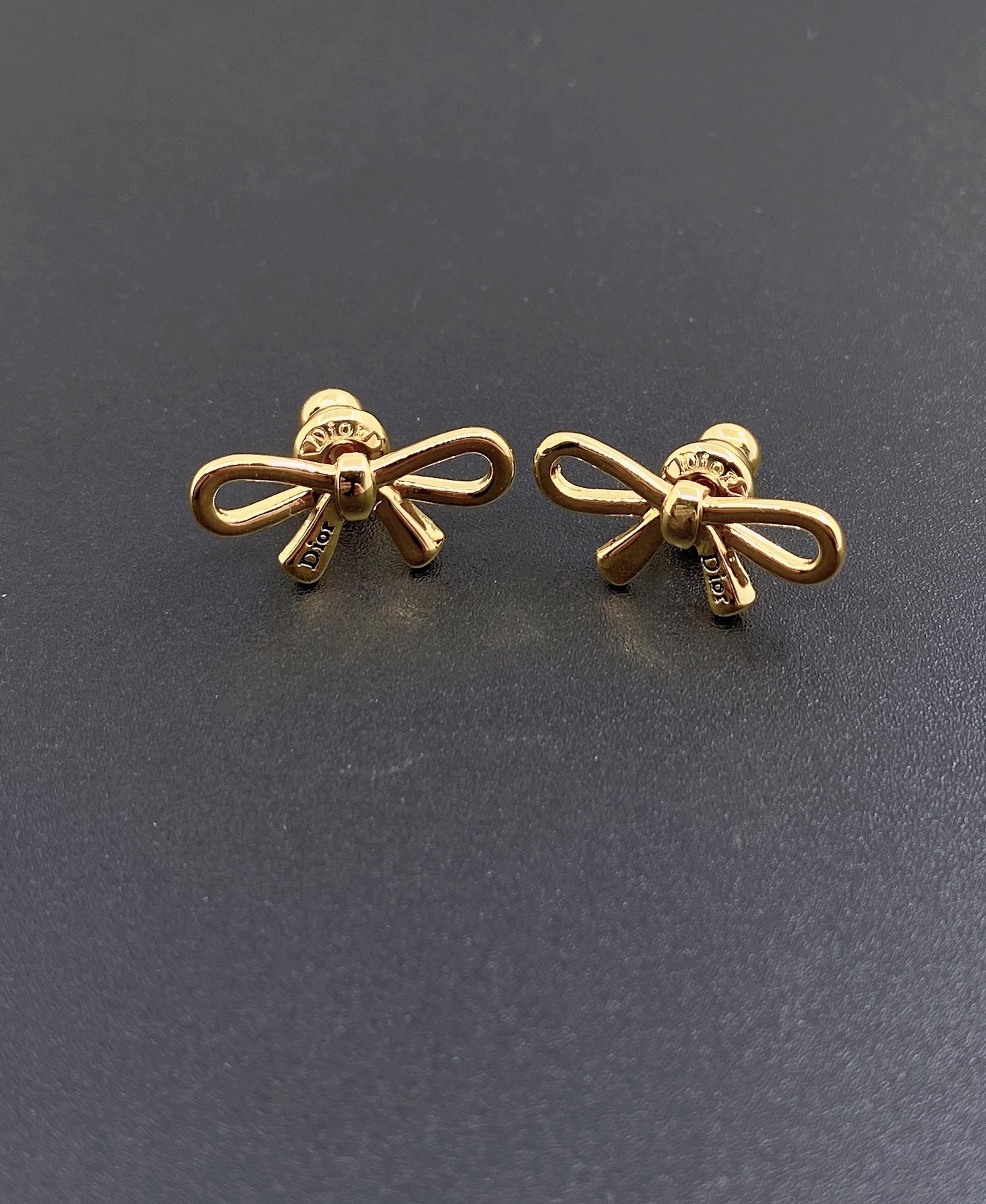 ディオール スモールボウ ピアス 詳細画像 1