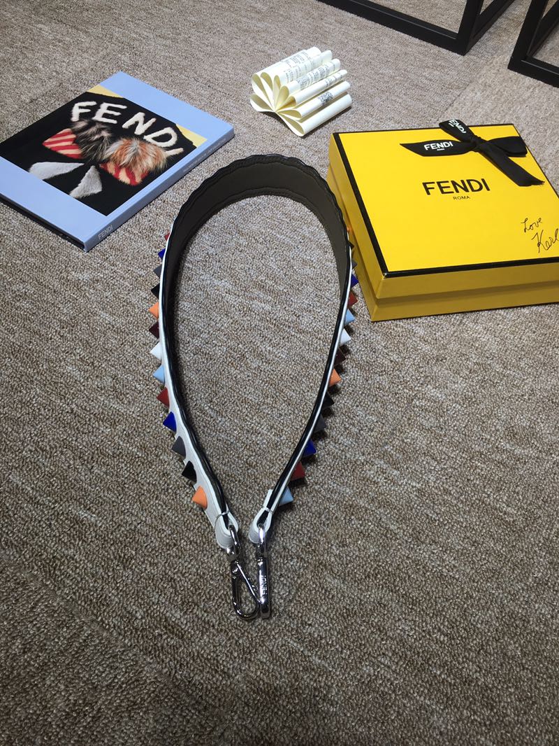 フェンディ STRAP YOU ショルダーストラップ ホワイト マルチカラースタッズ 詳細画像 3