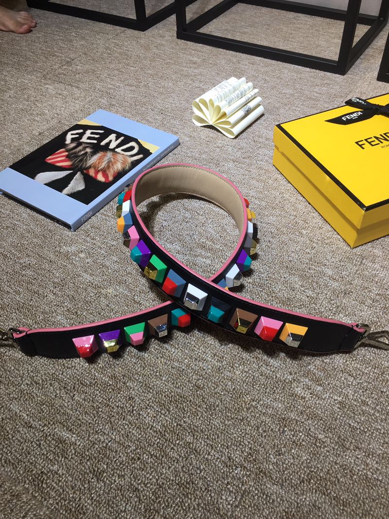 フェンディ STRAP YOU ショルダーストラップ ブラック マルチカラースタッズ 詳細画像 1