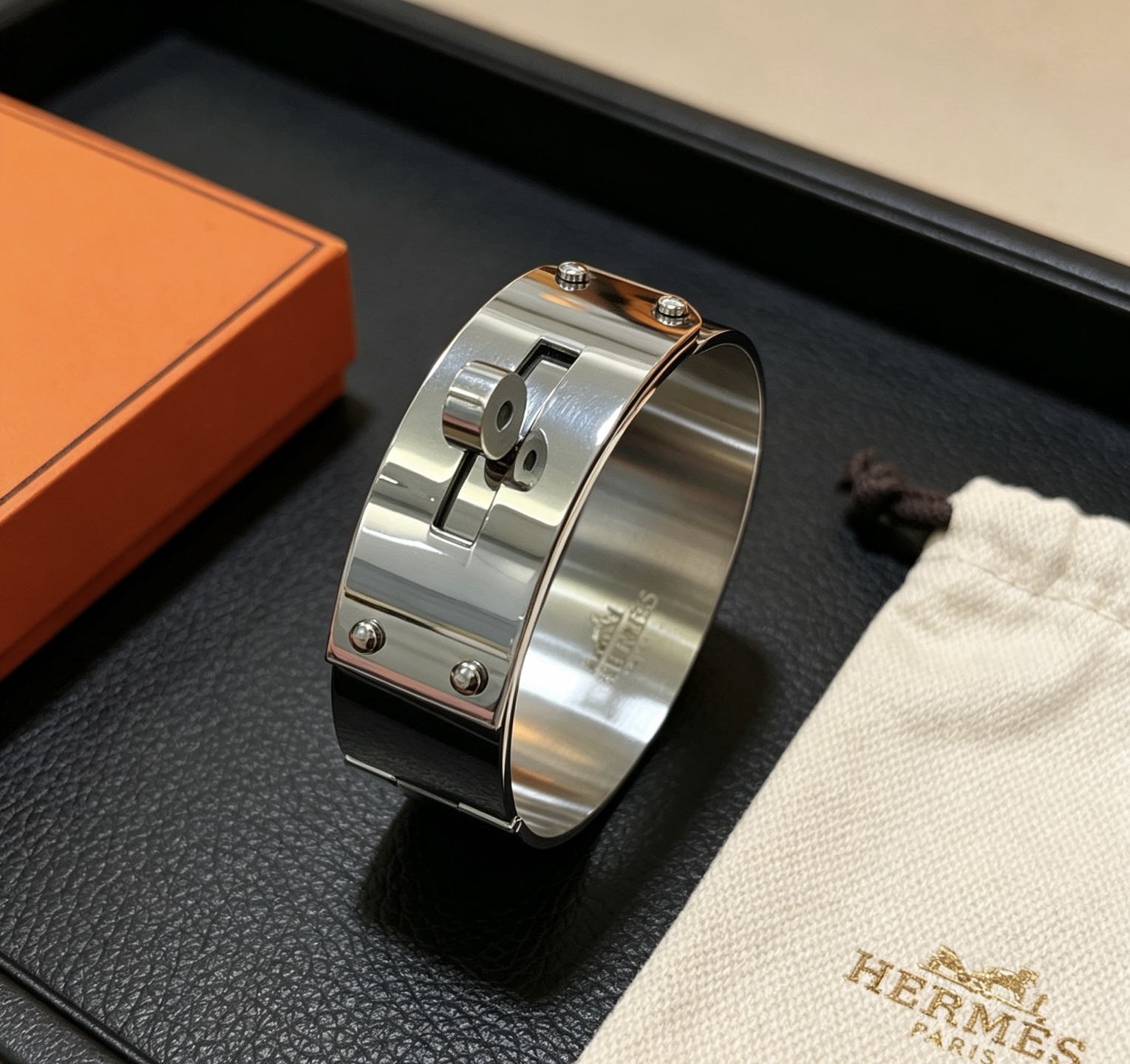 エルメス ワイドバングル ブレスレット シルバー 詳細画像 2