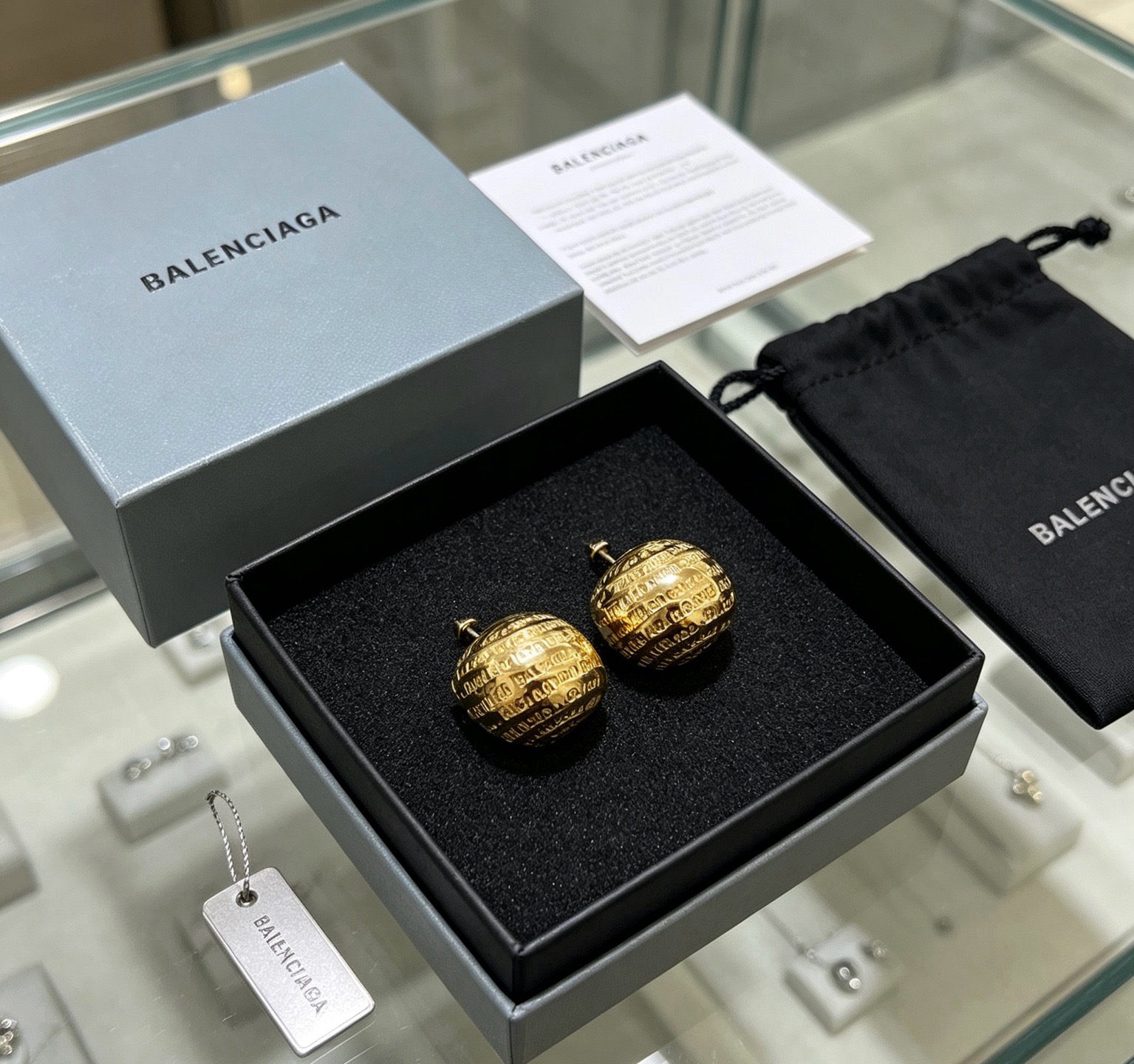 バレンシアガ 重ね付け風 フープデザイン スタッドピアス ゴールド 詳細画像 1