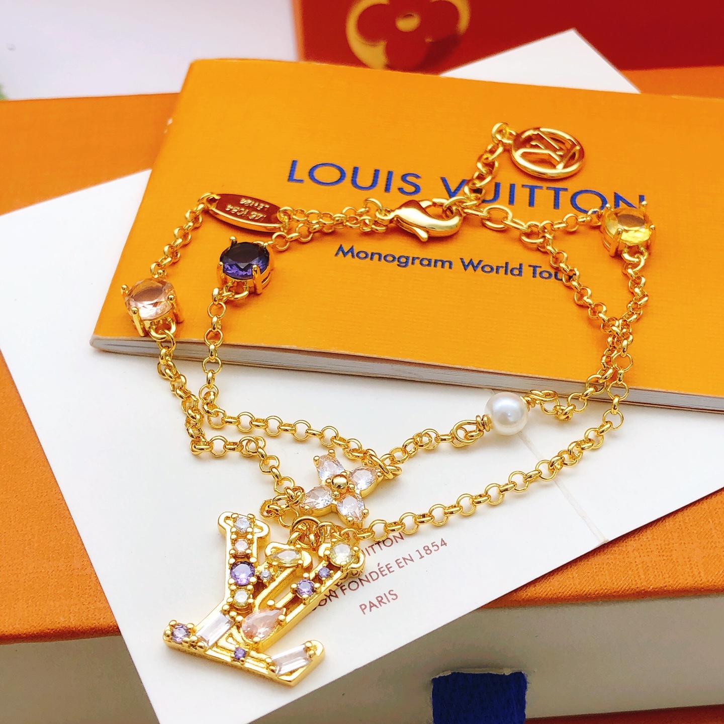 ルイ・ヴィトン ダブルレイヤー クリスタル ブレスレット 詳細画像 2
