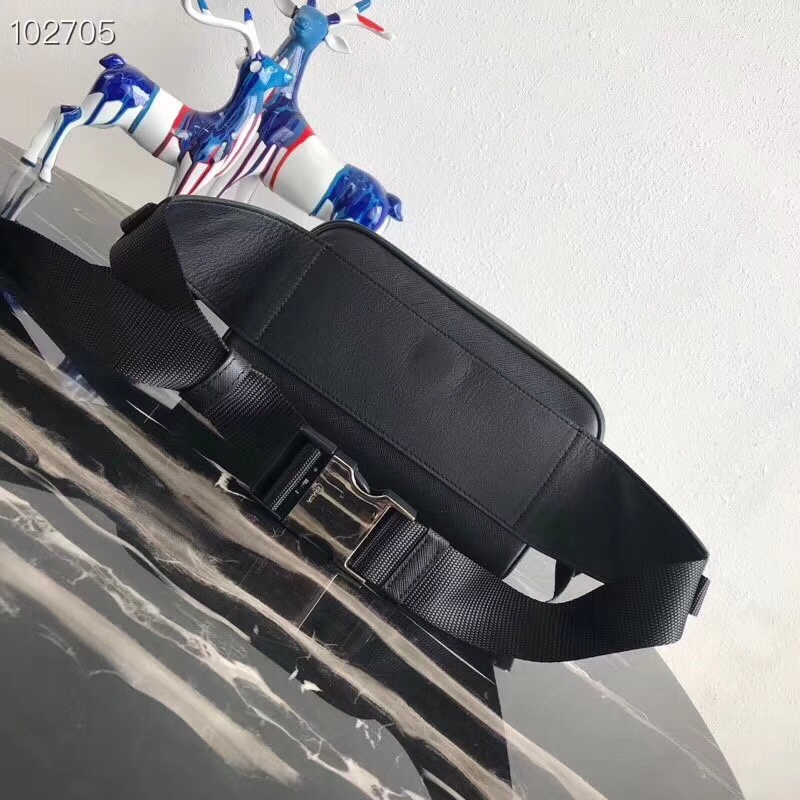 プラダ サフィアーノレザー ベルトバッグ ブラック 詳細画像 3