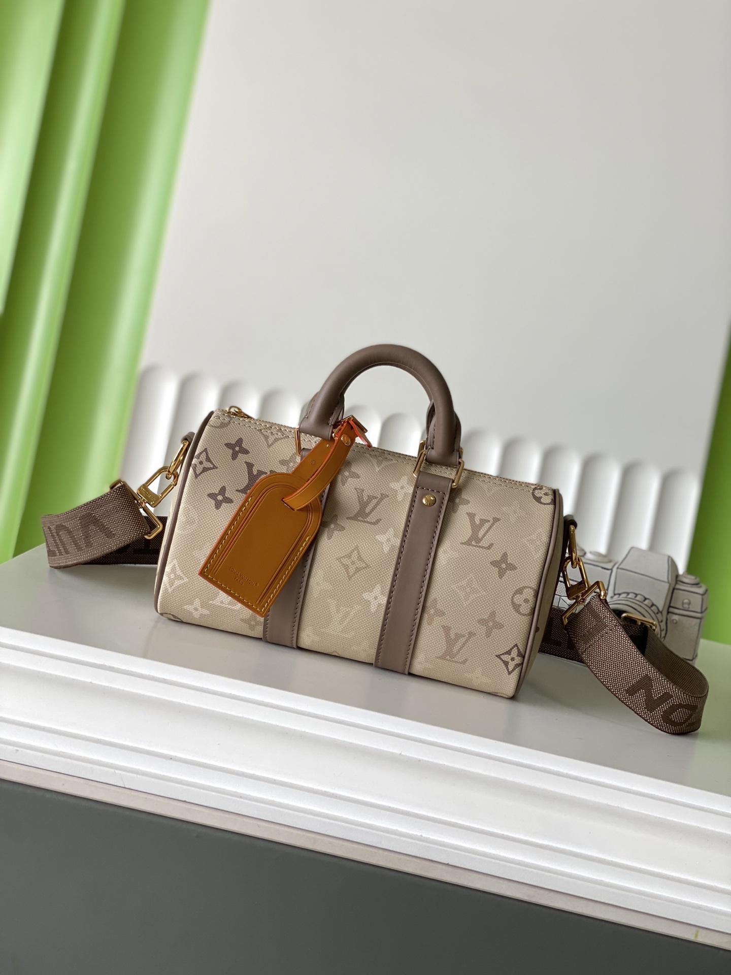 ルイ・ヴィトン Keepall カモフラージュ ピローバッグ カーキ M29272 詳細画像 1