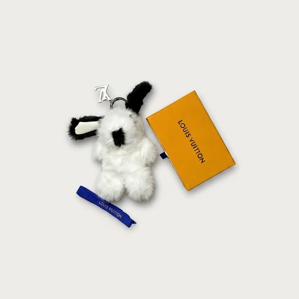 ルイ・ヴィトン パピー ファー バッグチャーム キーホルダー ホワイト ブラック