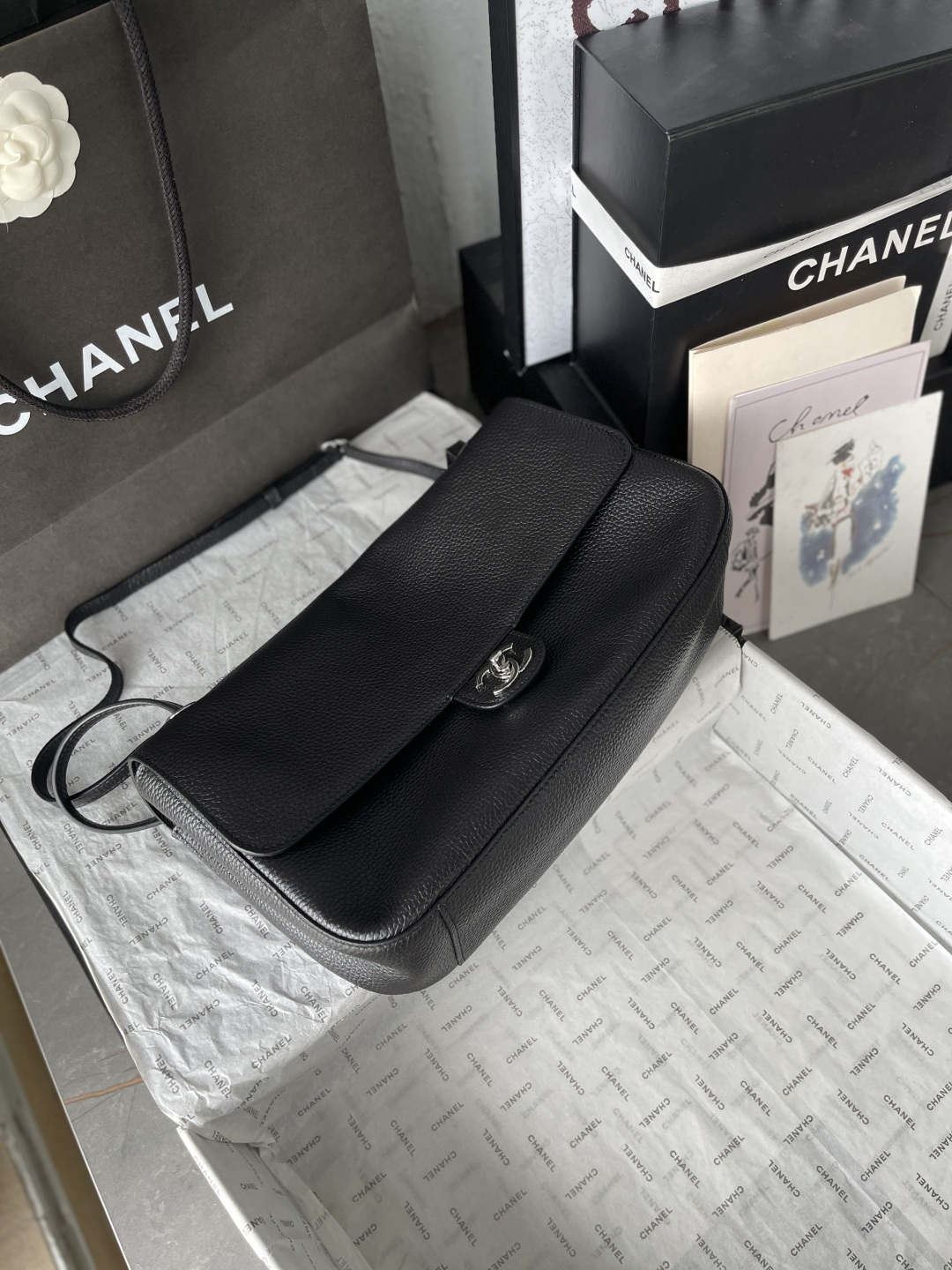 シャネル 26S Maxi エアポートバッグ CFシリーズ シボ革 ショルダーバッグ ブラック AS6231 詳細画像 2