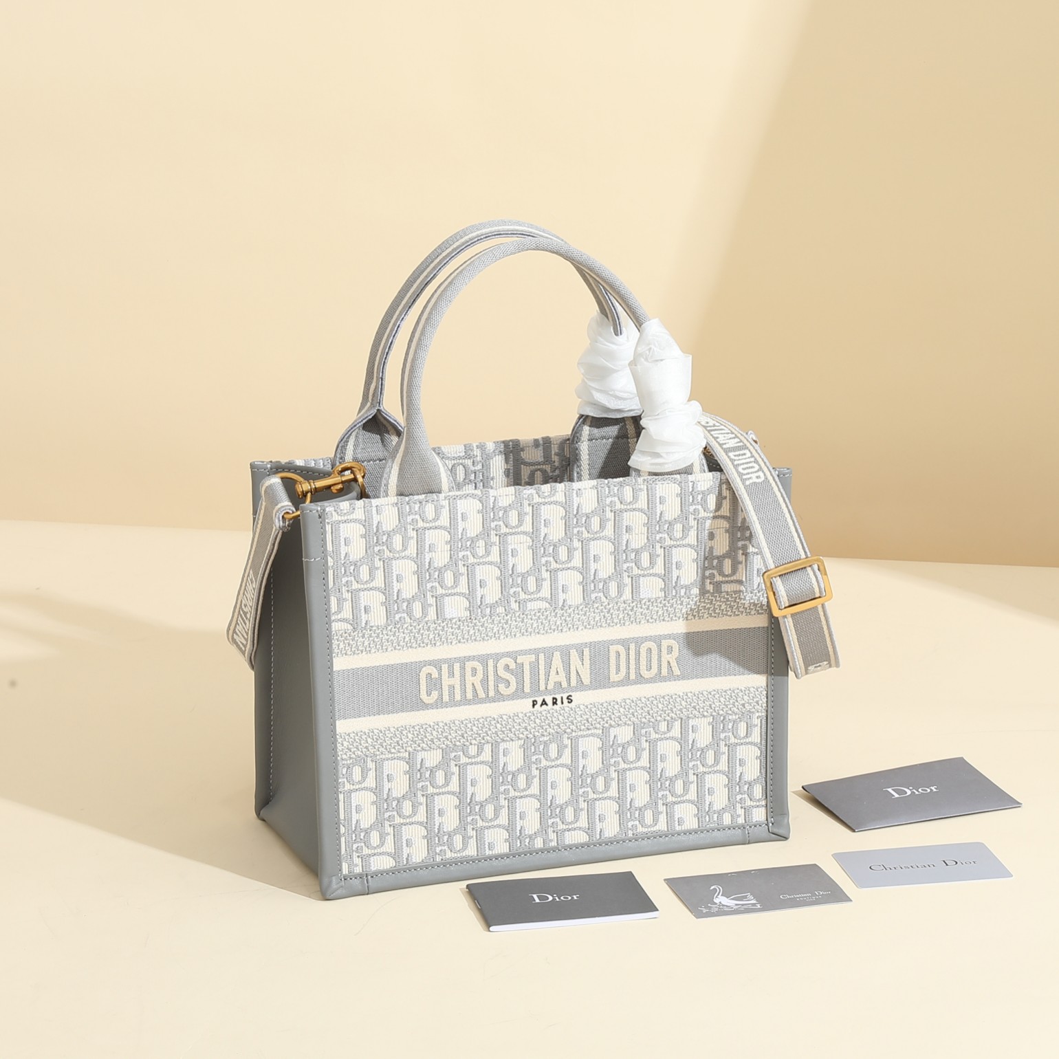 ディオール Book Tote 刺繍トートバッグ グレー 詳細画像 1
