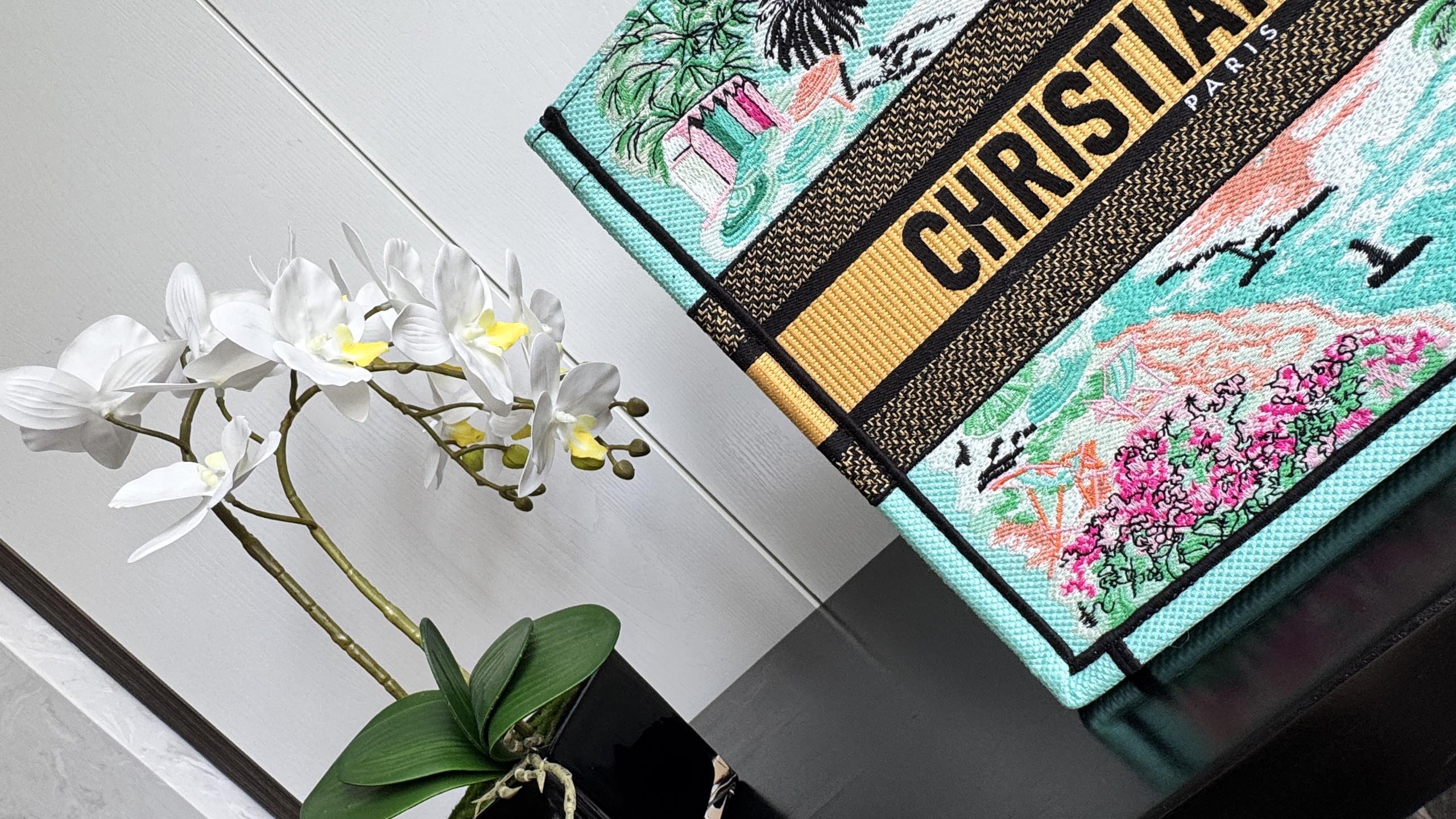 ディオール Book Tote 刺繍キャンバストートバッグ ホワイト 詳細画像 3