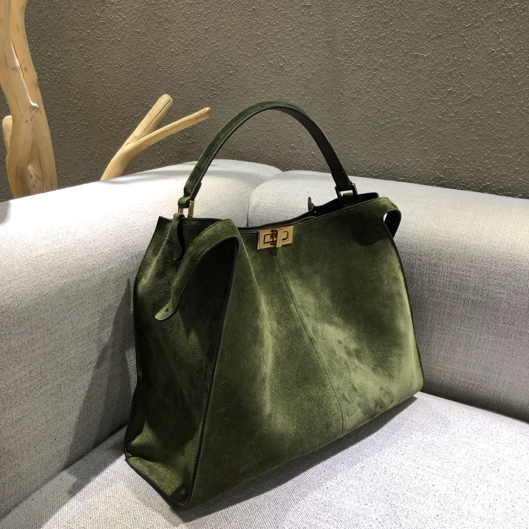 フェンディ Peekaboo X-Lite ラージ ハンドバッグ マットダークグリーン 詳細画像 3
