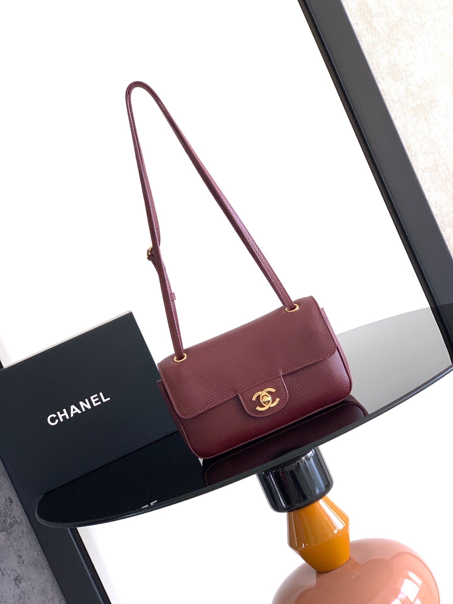 シャネル ミニ フラップバッグ 20cm ボルドー ライトゴールド金具 詳細画像 1