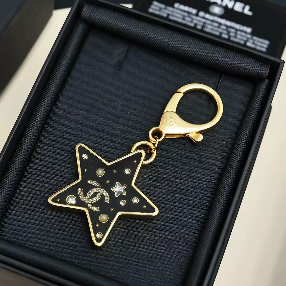 シャネル 25K スター キーチェーン バッグチャーム ブラックエナメル 詳細画像 3