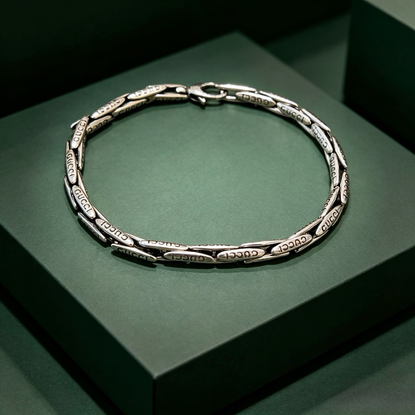 グッチ ロゴ刻印 リンクブレスレット シルバー 詳細画像 2