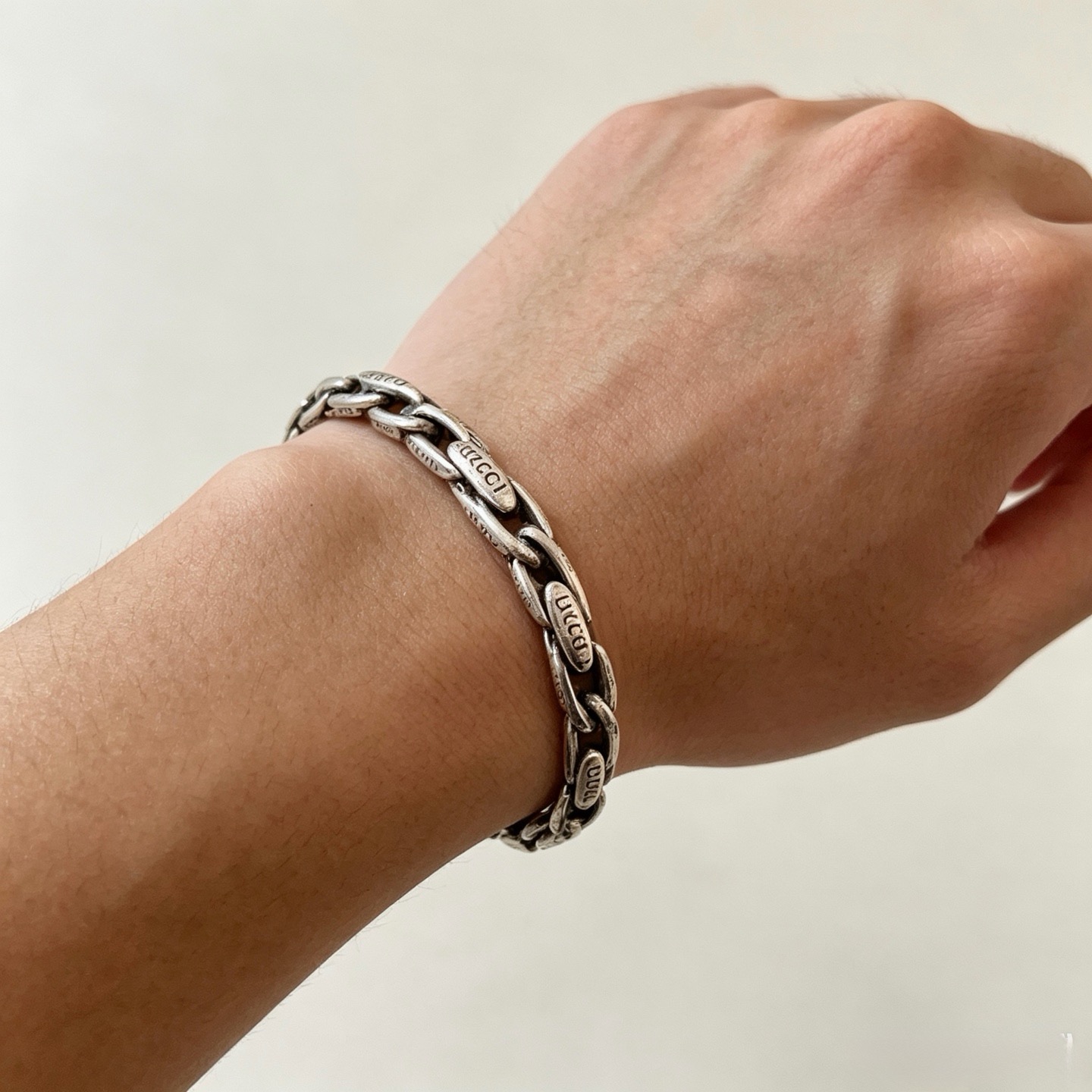 グッチ ロゴ刻印 リンクブレスレット シルバー 詳細画像 3