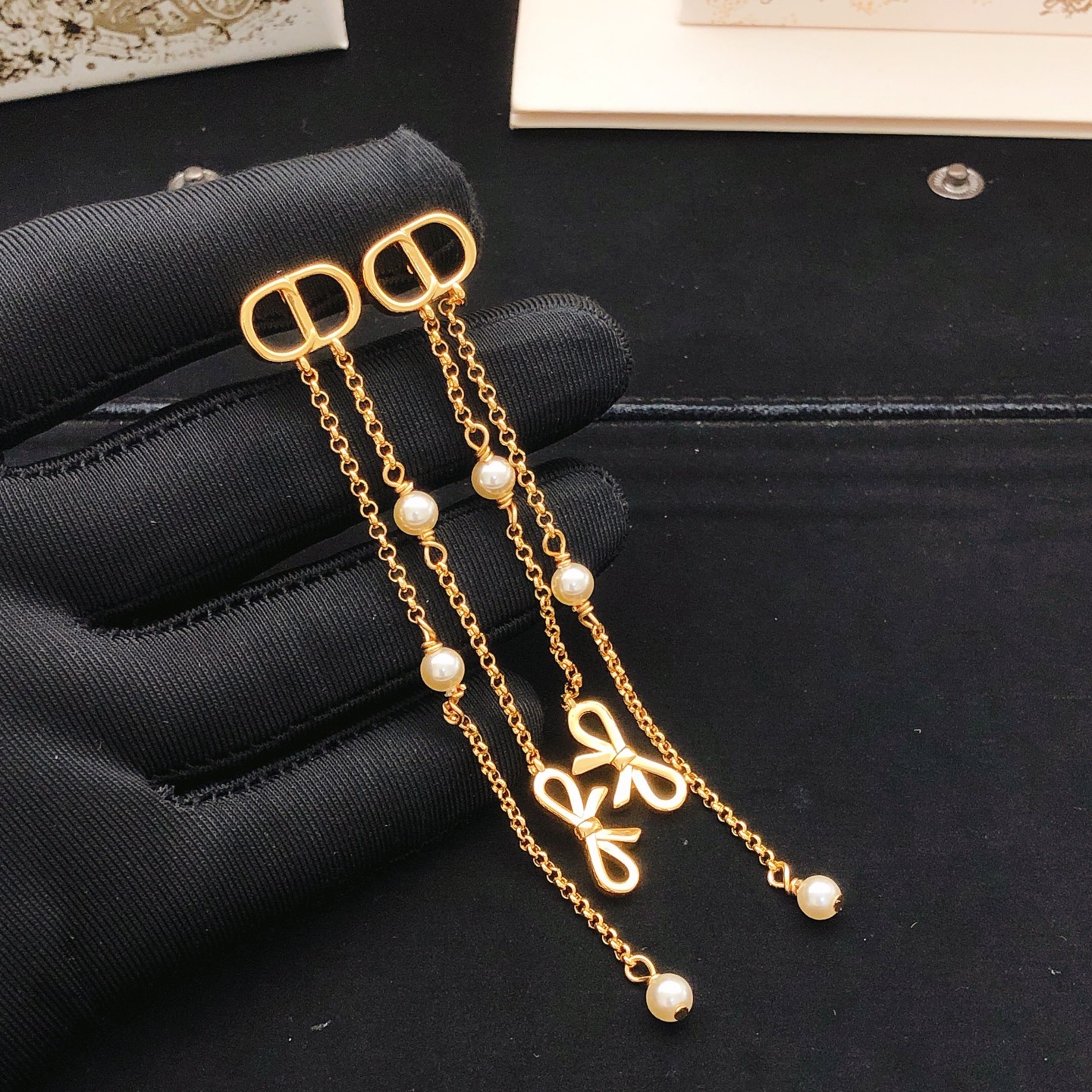 ディオール タッセル リボン ピアス DED0863 詳細画像 1