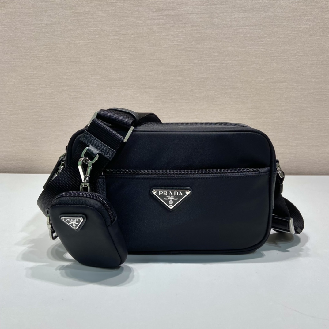 プラダ ナイロン×カウレザー 3WAY ショルダーバッグ 取り外しポーチ付き ブラック 詳細画像 2