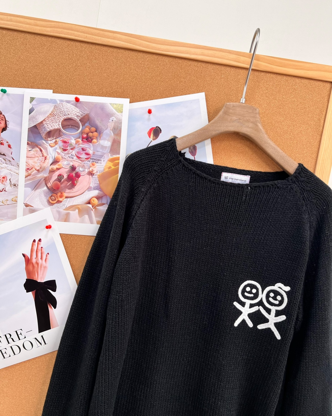 棒人間刺繍 ラグランスリーブ ニットセーター ブラック 詳細画像 3