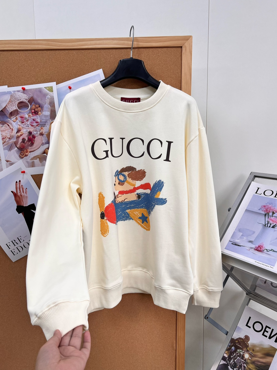 グッチ 飛行機ワンちゃん カートゥーンプリント クルーネック スウェット クリームホワイト 詳細画像 3