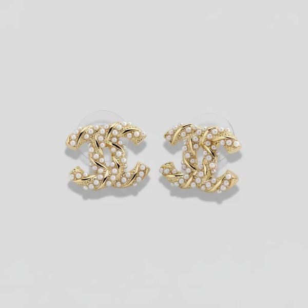シャネル CC ツイスト ピアス ゴールド