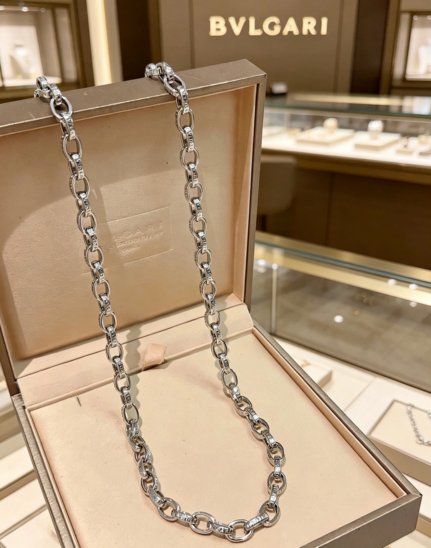ブルガリ ディーヴァ ドリーム リングリンク チェーンネックレス Vゴールド シルバー 詳細画像 1