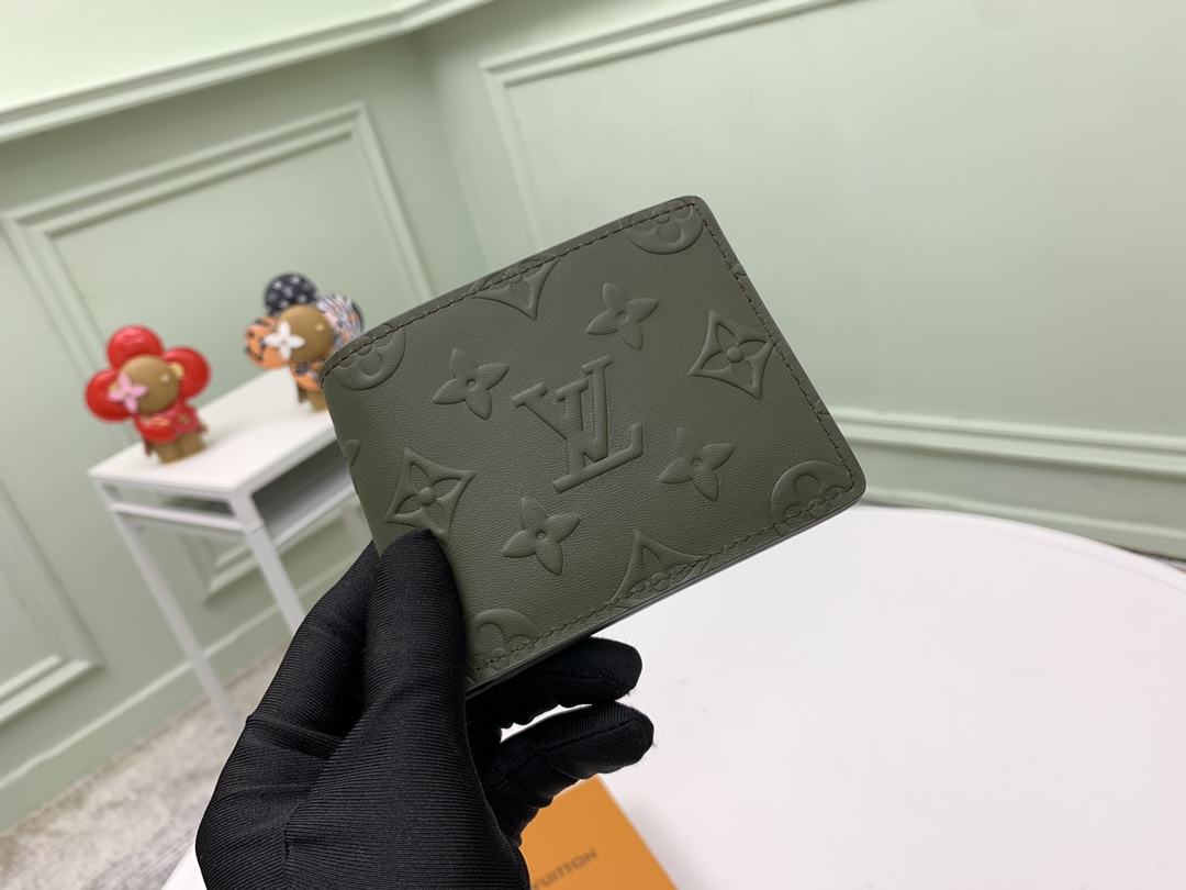ルイ・ヴィトン スレンダー モノグラム・シール レザー 短財布 カーキグリーン 詳細画像 3