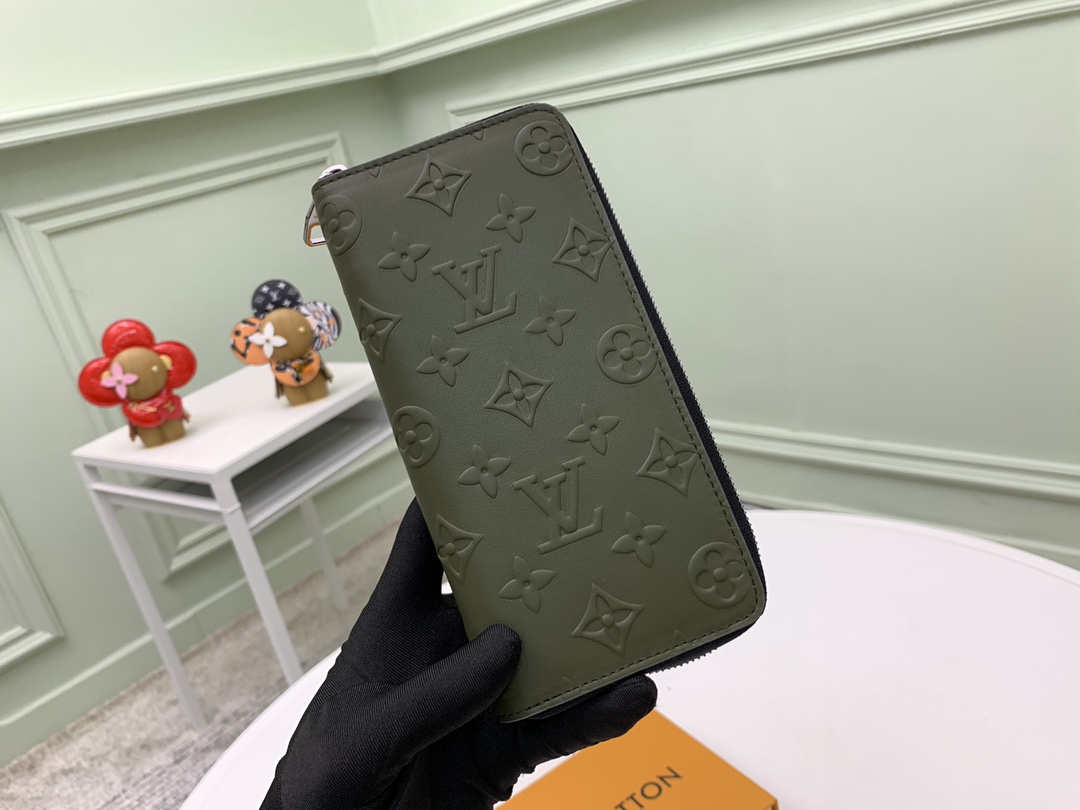 ルイ・ヴィトン Zippy Vertical ウォレット モノグラム・シール アーミーグリーン 詳細画像 3