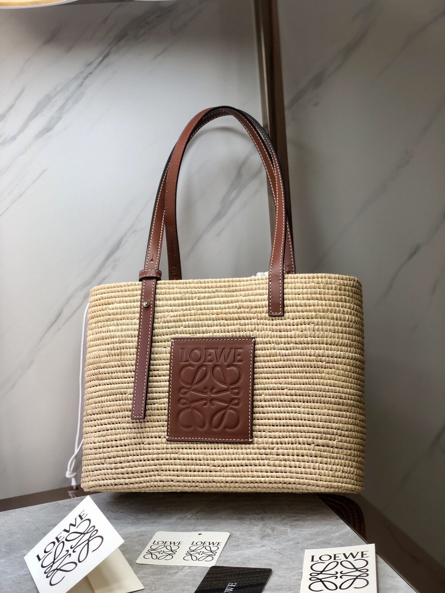 ロエベ ラフィア バスケットバッグ ナチュラル タン 詳細画像 1