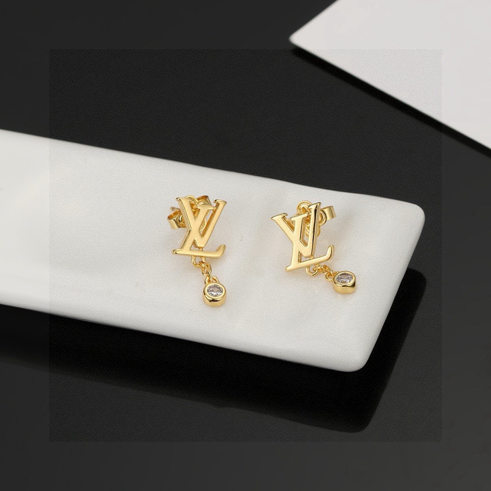 ルイ・ヴィトン LV ロゴ スタッドピアス ゴールド 詳細画像 2