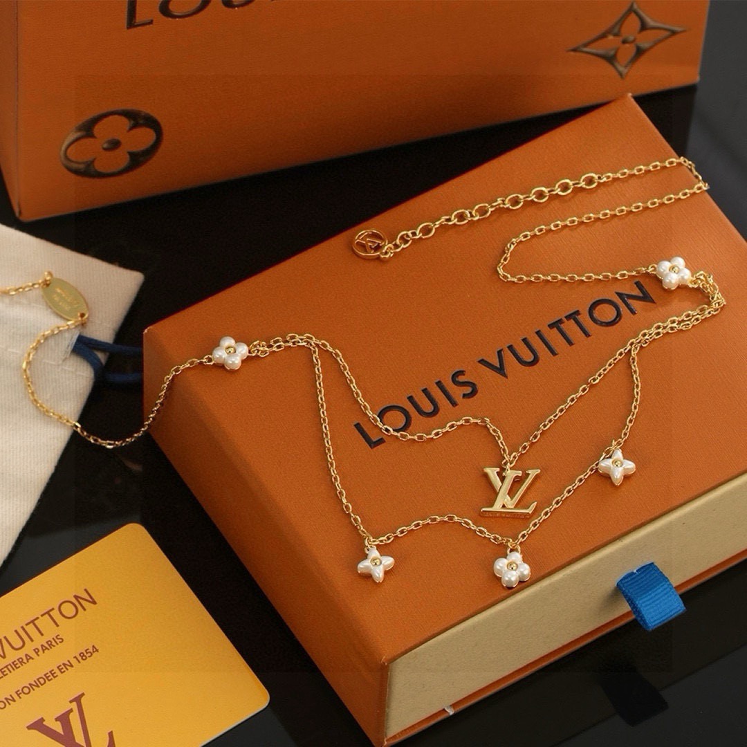 ルイ・ヴィトン LV レターネックレス ゴールド 詳細画像 2