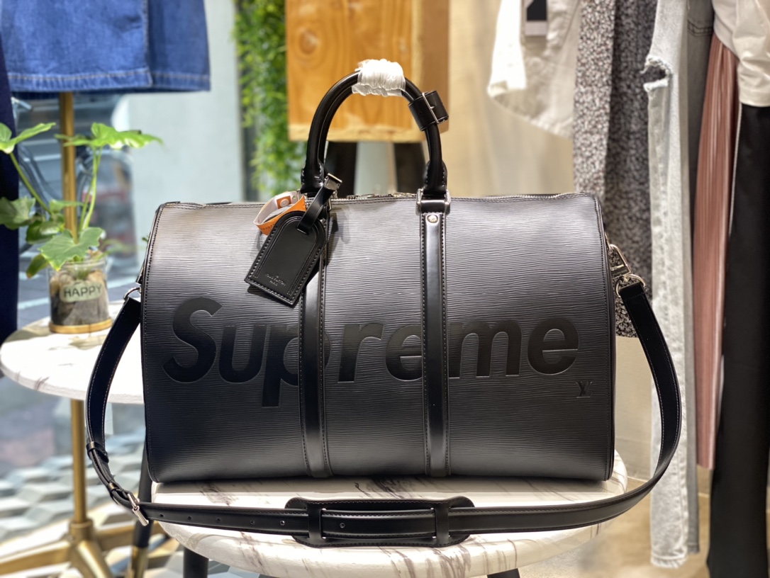 ルイ・ヴィトン Supreme キーポル 45 エピレザー トラベルバッグ ブラック 詳細画像 1