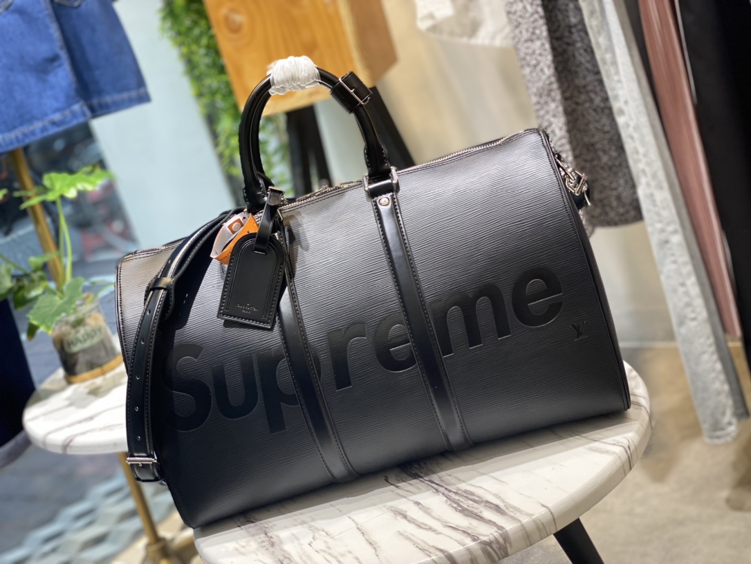 ルイ・ヴィトン Supreme キーポル 45 エピレザー トラベルバッグ ブラック 詳細画像 2