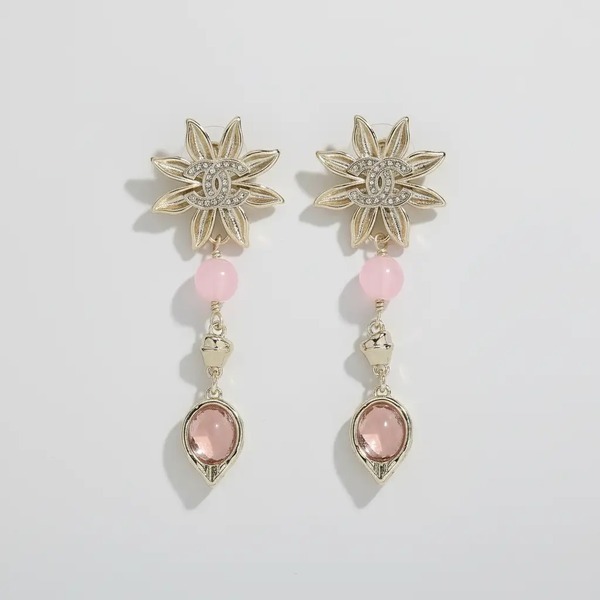 シャネル サンフラワー ダブルC レジン スタッドピアス ゴールド