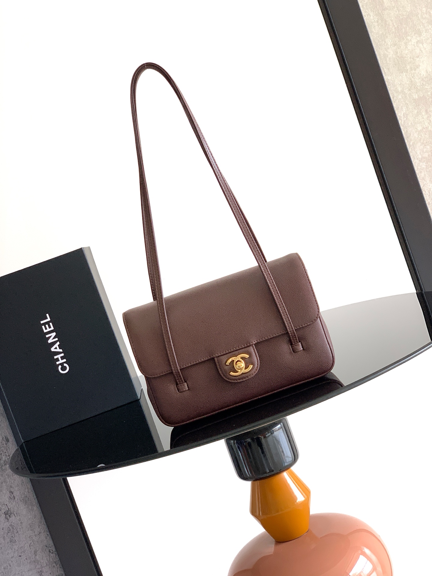 シャネル 26P Preppy Coco シボ感カーフスキン ショルダーバッグ ダークブラウン 6130S35 詳細画像 1