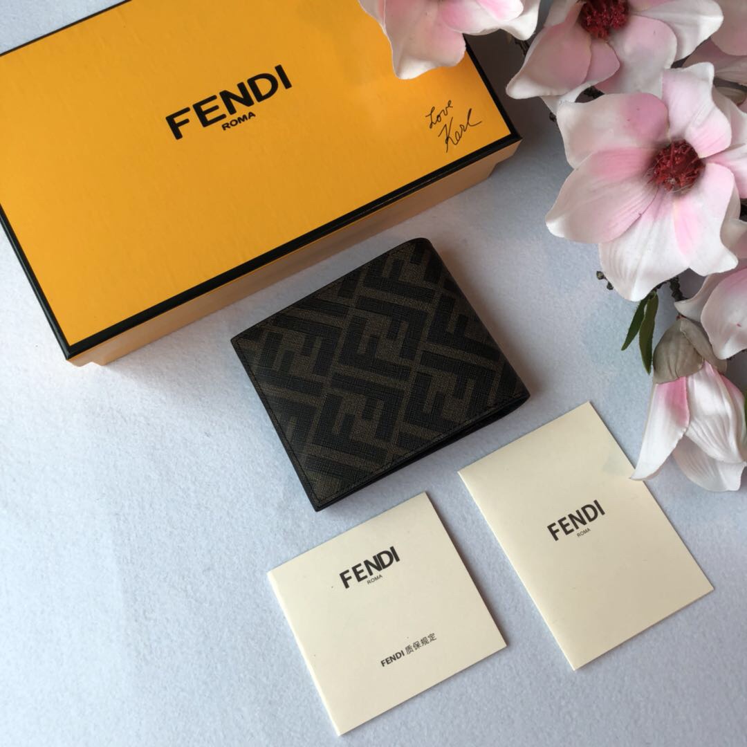 フェンディ メンズ 二つ折り財布 詳細画像 2