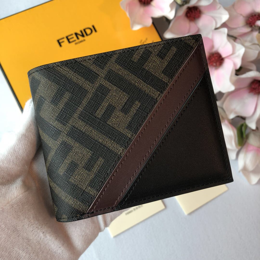 フェンディ メンズ 二つ折り財布 詳細画像 3