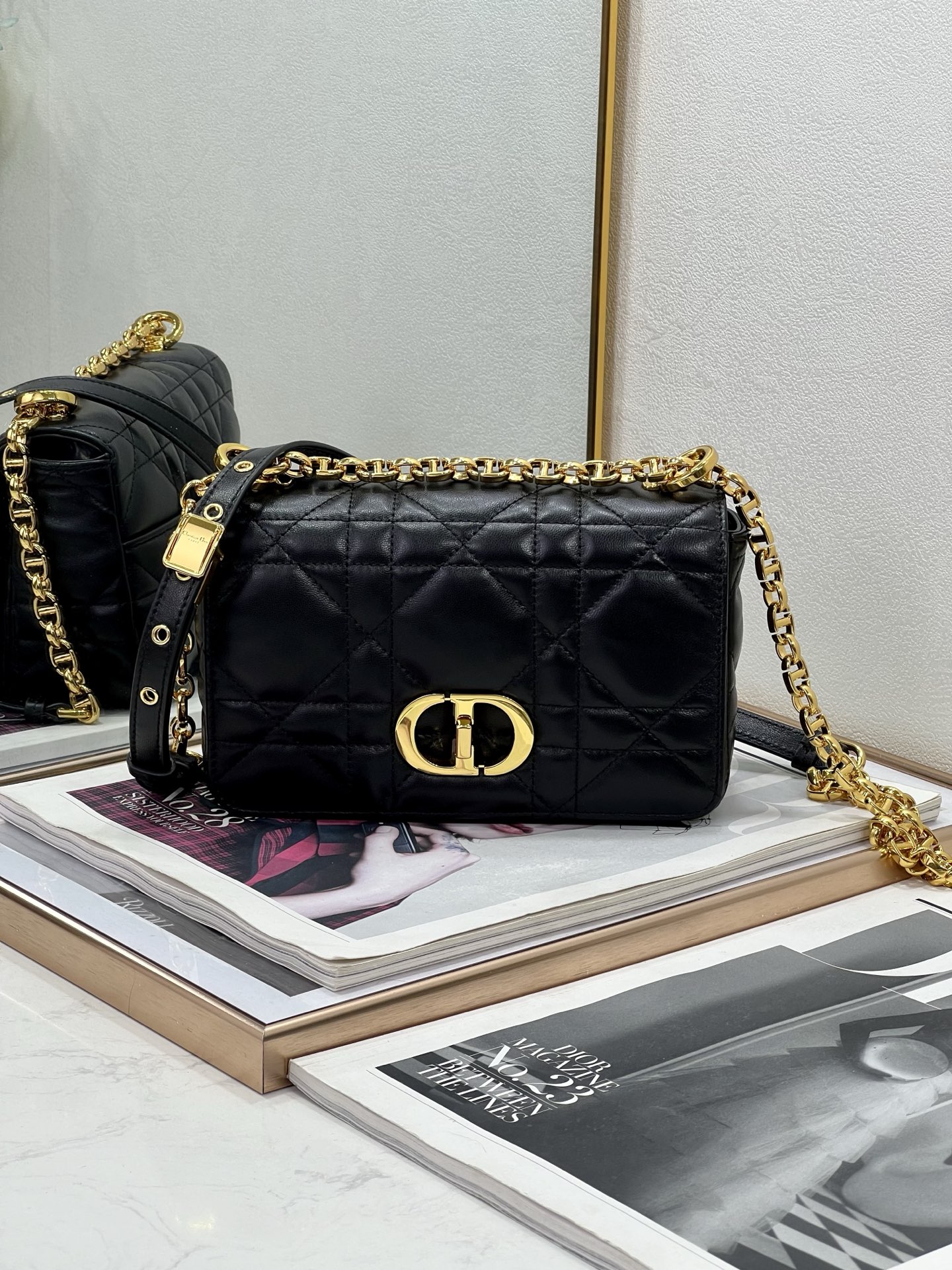 ディオール Caro スモール チェーンショルダーバッグ ブラック ゴールド金具 ラージカナージュ キルティング 9241 詳細画像 1