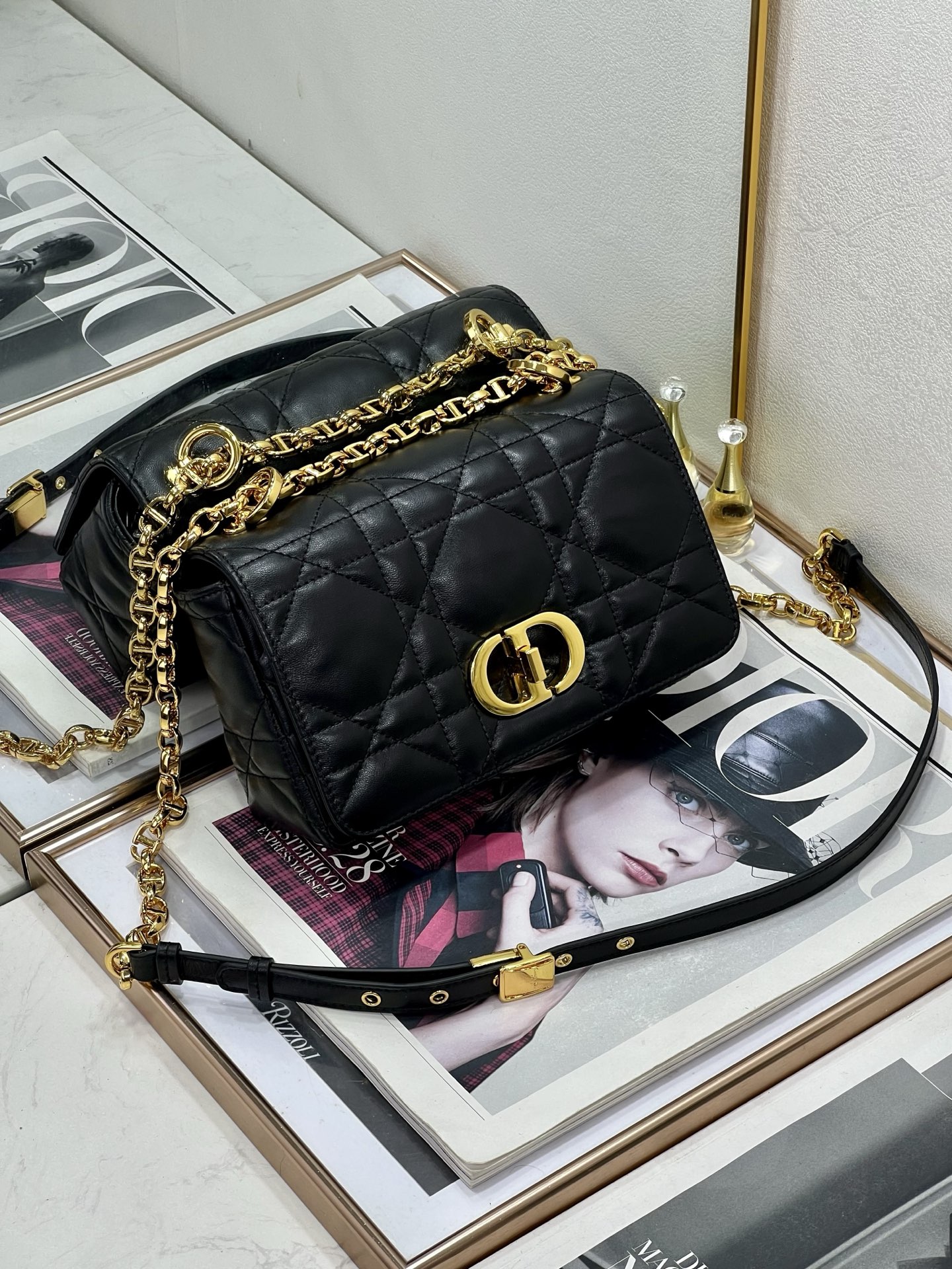ディオール Caro スモール チェーンショルダーバッグ ブラック ゴールド金具 ラージカナージュ キルティング 9241 詳細画像 2
