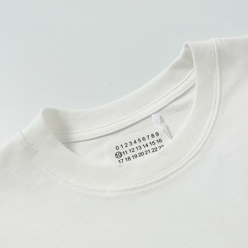 メゾン マルジェラ ラバープリント ロゴ 半袖Tシャツ ホワイト 詳細画像 3