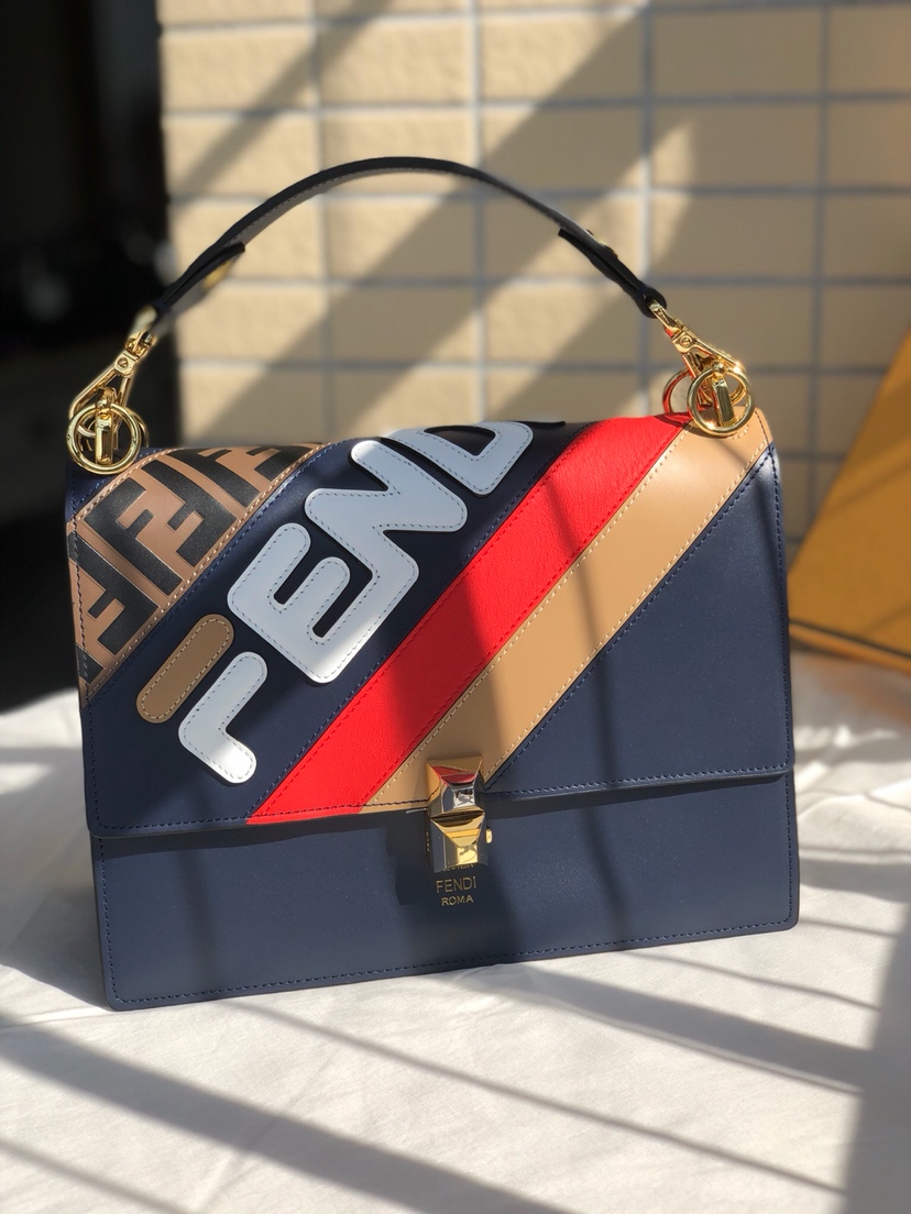 フェンディ FENDI x FILA カーフレザー ショルダーハンドバッグ ネイビー 詳細画像 3