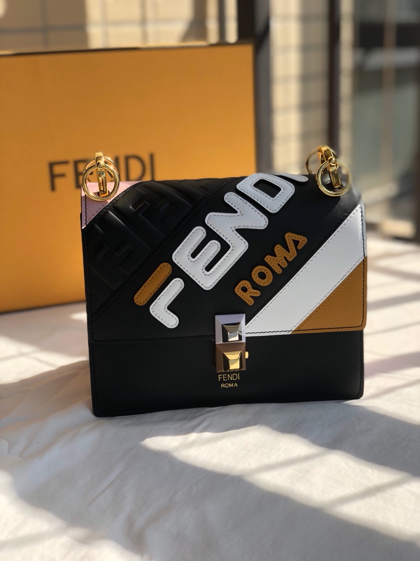 フェンディ FENDI × FILA コラボ カーフスキン ショルダーハンドバッグ ブラック 詳細画像 1