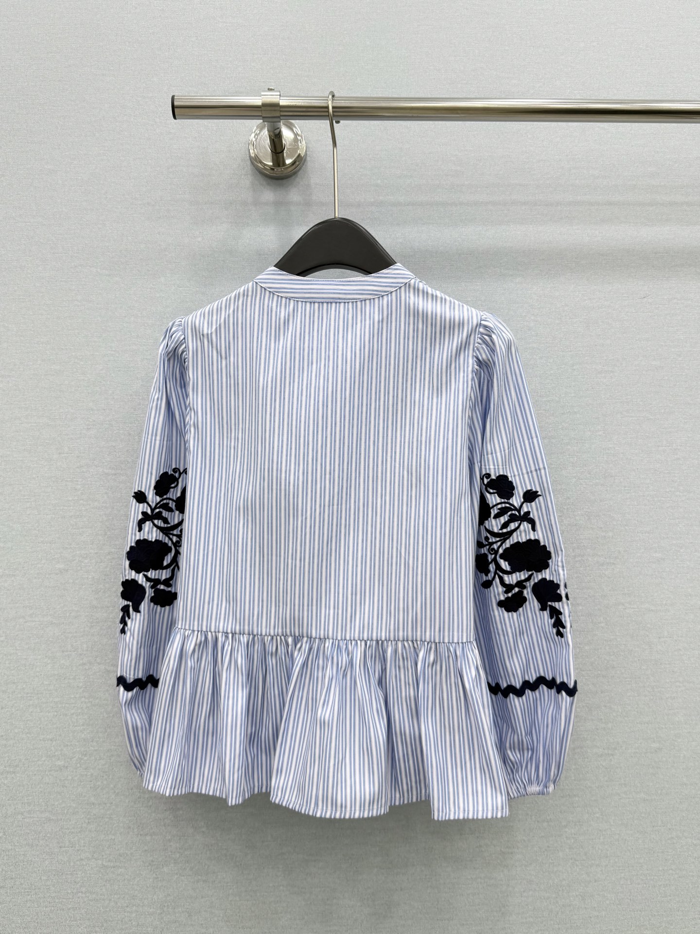 レース刺繍 ストライプシャツ ブルー 詳細画像 2