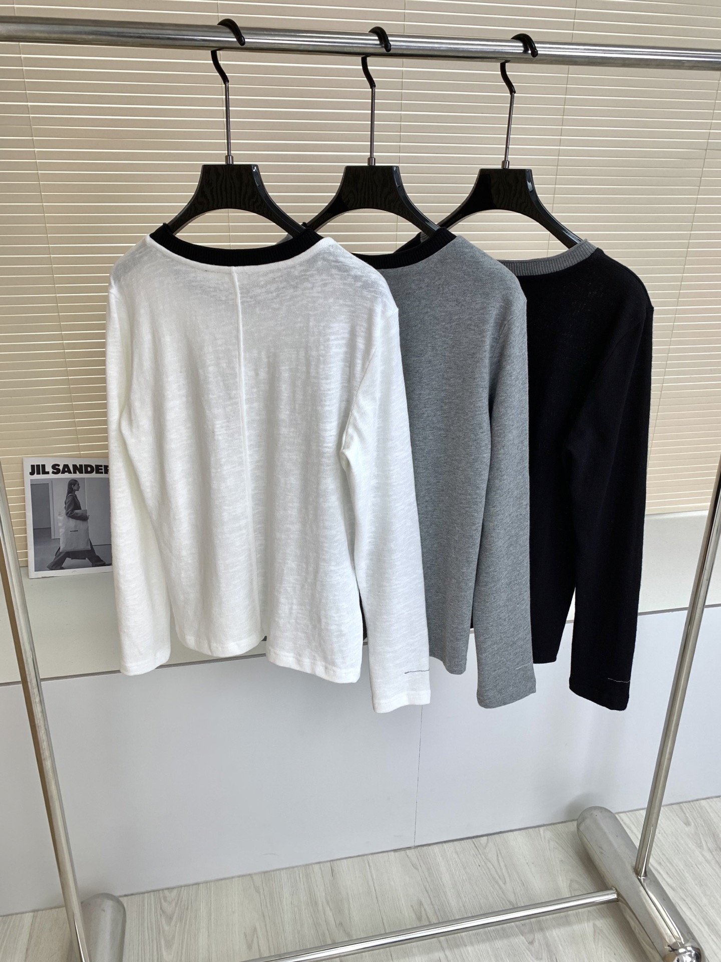 ポケットディテール 長袖Tシャツ ブラック ホワイト グレー 詳細画像 2