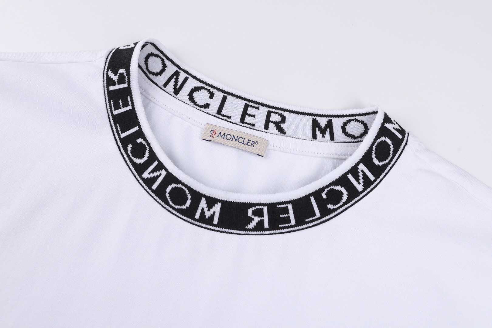 モンクレール ジャカードロゴ襟 Tシャツ ホワイト 詳細画像 3