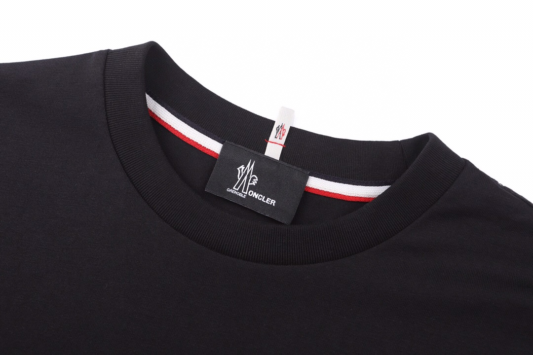 モンクレール フロッキーロゴ Tシャツ ブラック 詳細画像 3