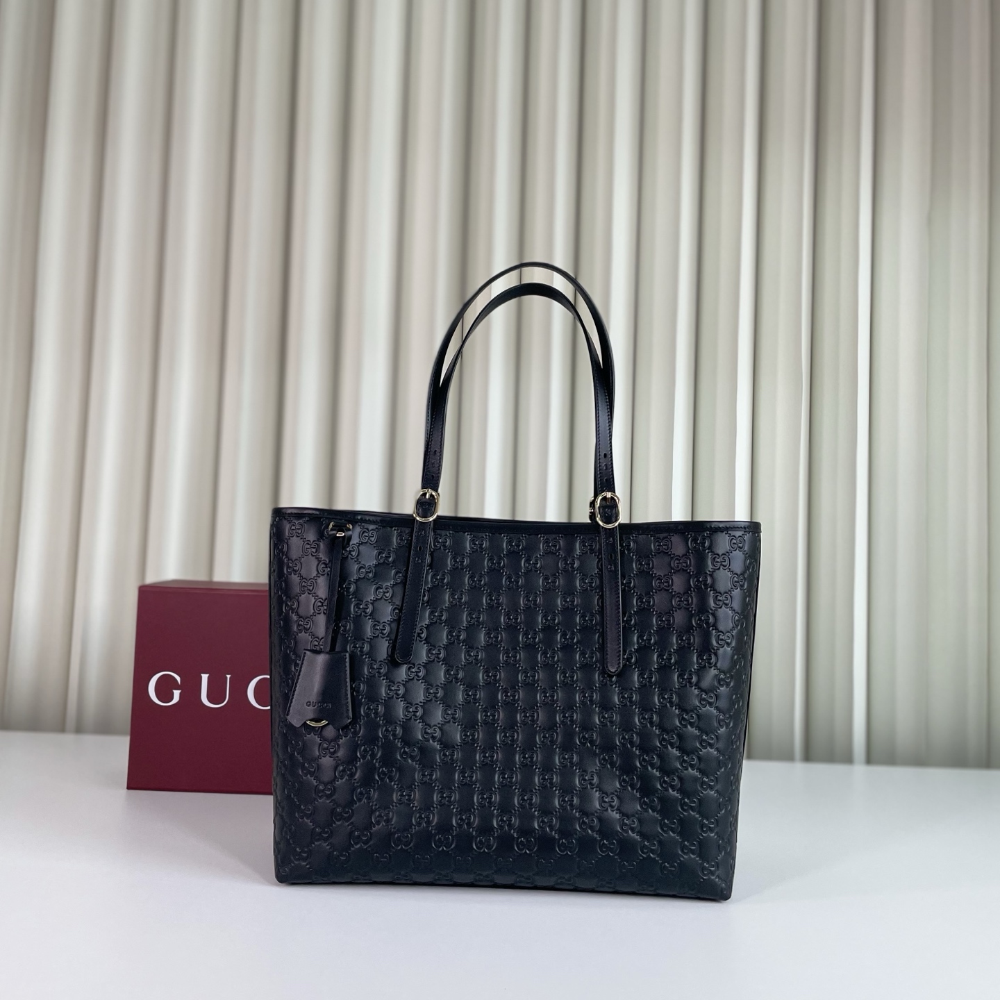 グッチ GGエンブレム ラージ トートバッグ ブラック 847455 詳細画像 1