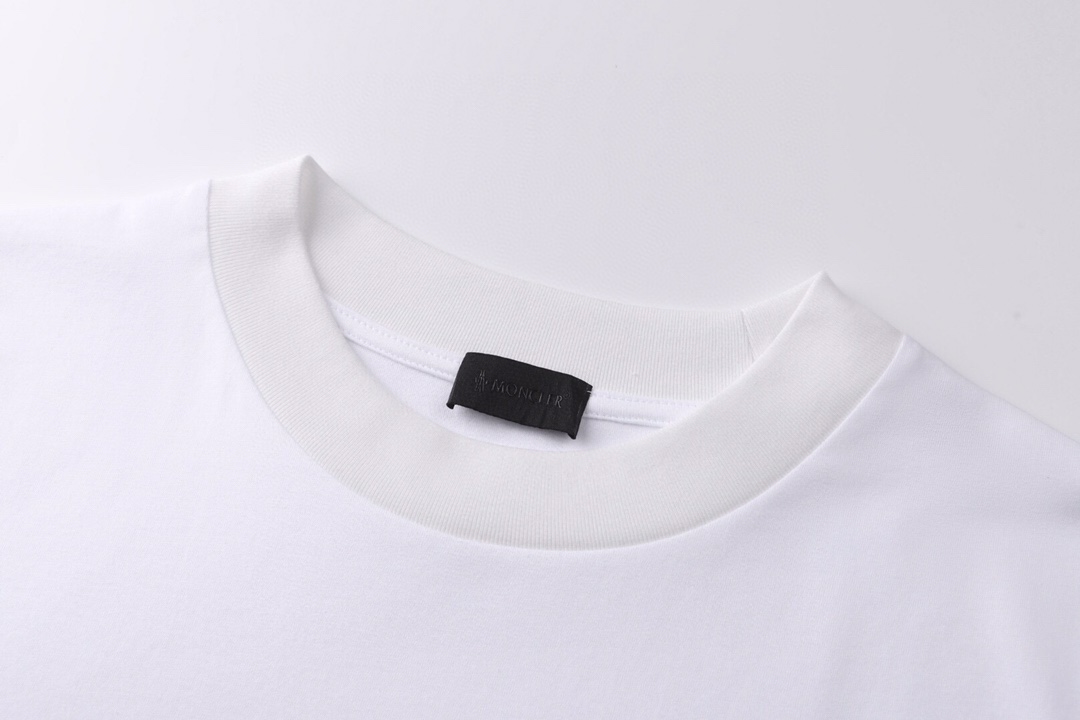 モンクレール ロゴプリント スリーブパッチ Tシャツ ホワイト 詳細画像 3