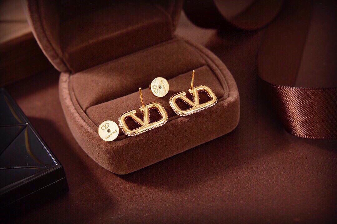 ヴァレンティノ パヴェ スタッドピアス ゴールド 詳細画像 3