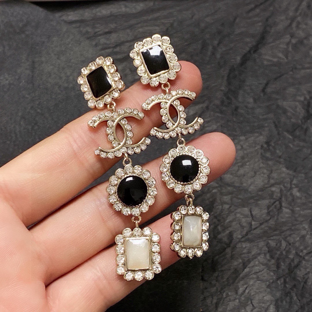 シャネル アゲート レター ダブルC ロングピアス 詳細画像 1